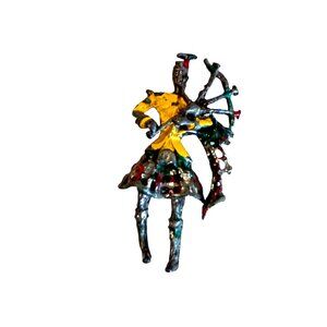 Vintage Scottish Piper Brooch Pin With Enamel Details Bagpipe Design